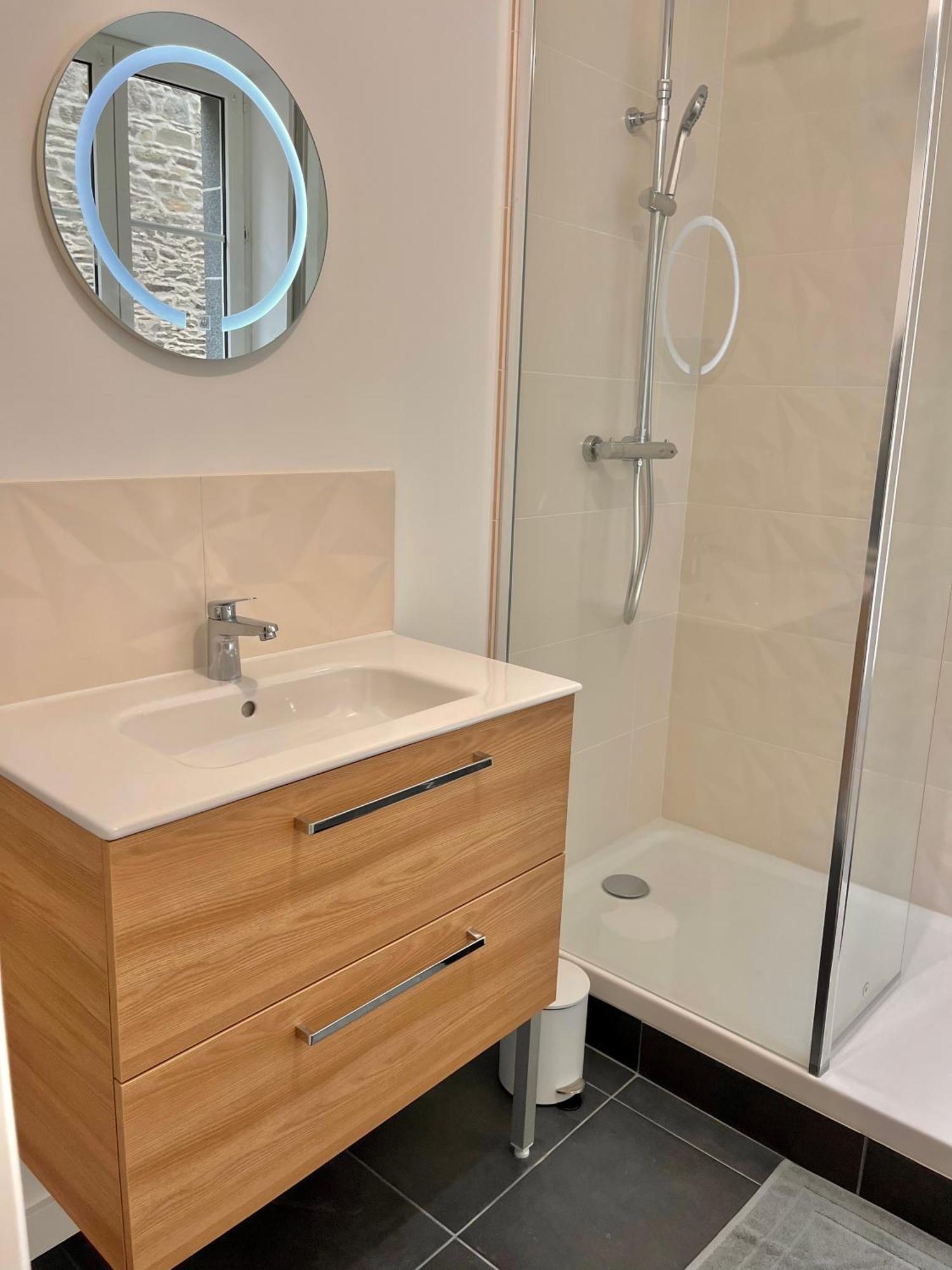 T2 1Er Le Victor Hugo Apartman Cancale Kültér fotó
